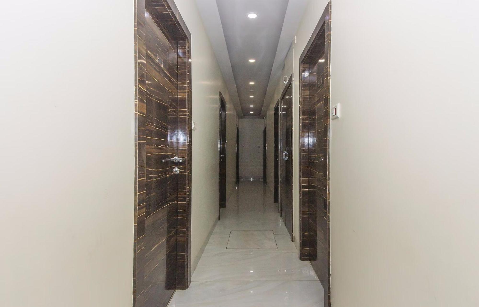 Capital O Hotel Pearl Near Us Embassy Mumbai Kültér fotó